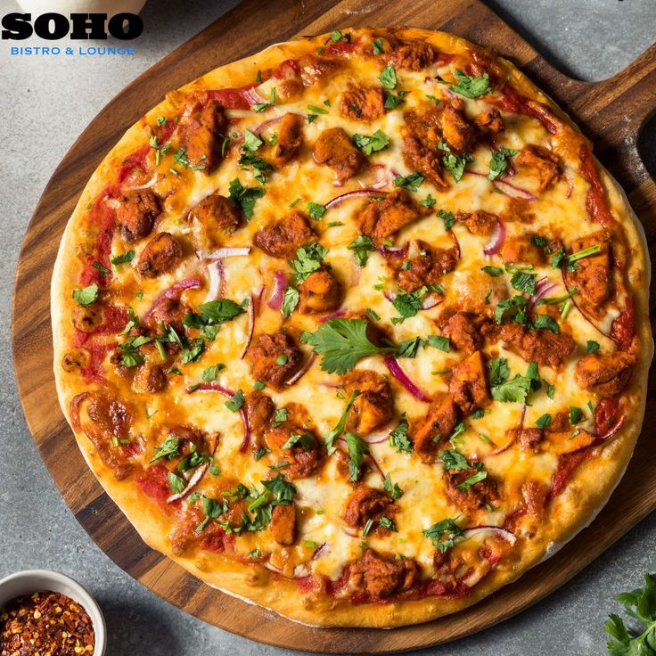 Cheesy Tikka Pizza
